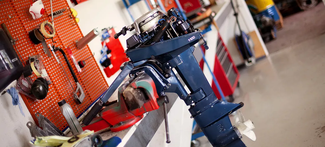 Kansikorjaukset huoltohallissa