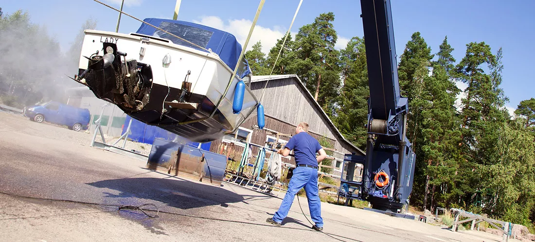 Veneen telakointi Emsalössä